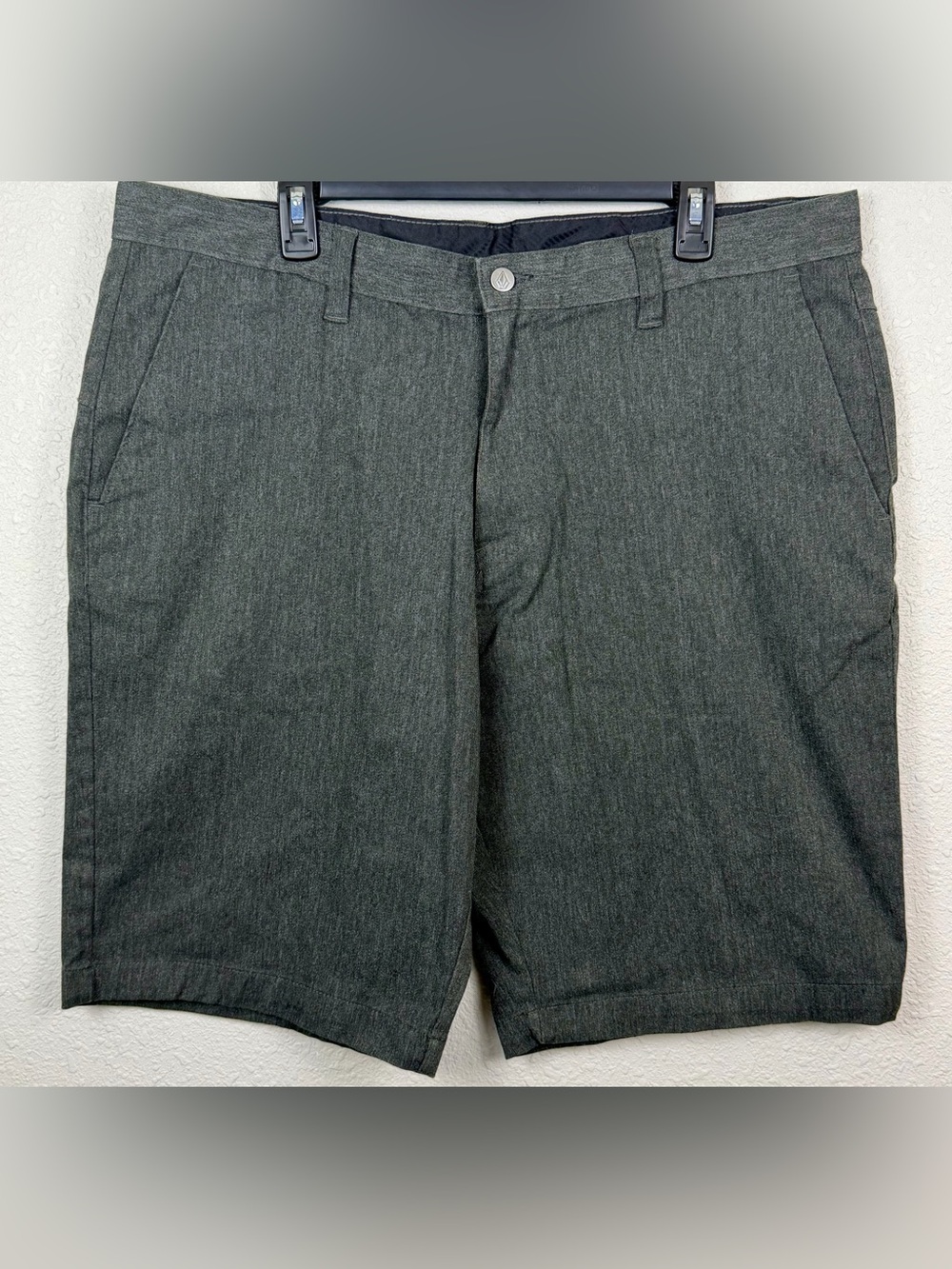 Volcom Frickin Modern Stretch Shorts Mens 40 Charcoal Gray Chino Skate